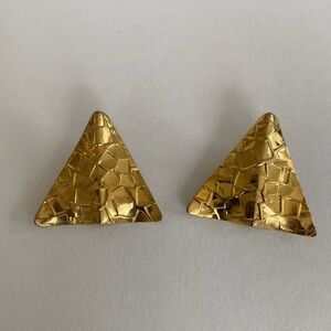 Vintage 1980's Gold Tone Earrings